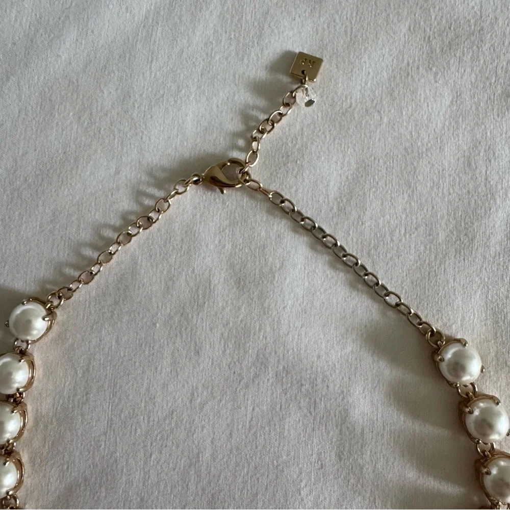 Rachel Parcell Pearl Statement Necklace Gold-Tone Adjustable - Picture 3 of 4